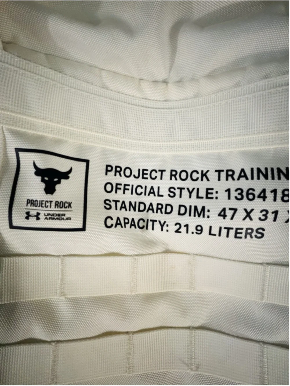Under Armour Project Rock Box Duffle Backpack White Gym Bag 1364189 21.9L
